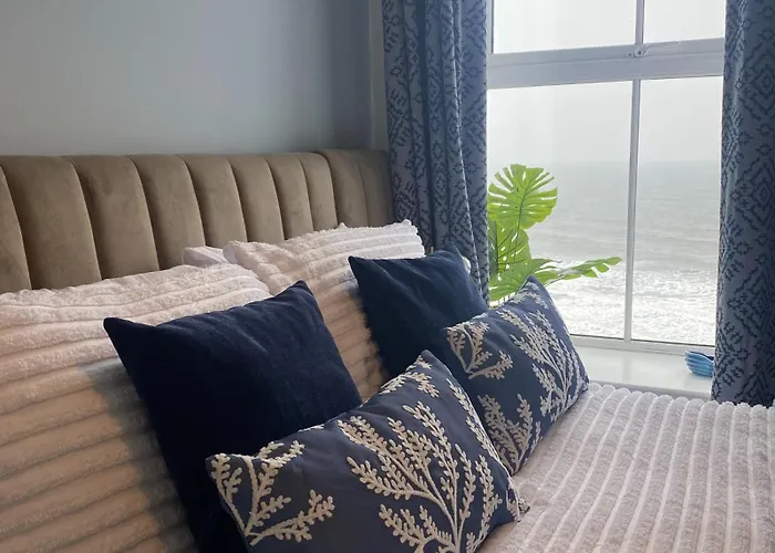 Sea Front Hideaway Apartament Scarborough